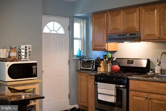 Foto del edificio - 402 Wallingford Ave