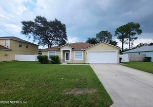 Building Photo - 38 Pebble Wood Ln