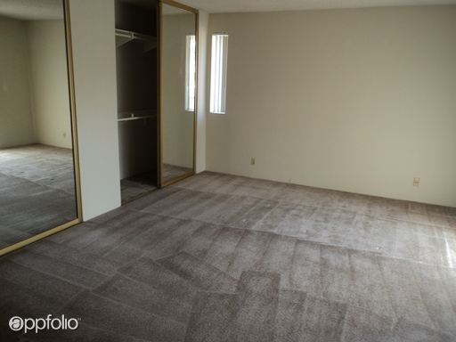 Foto del edificio - 17529 Ashburton Rd