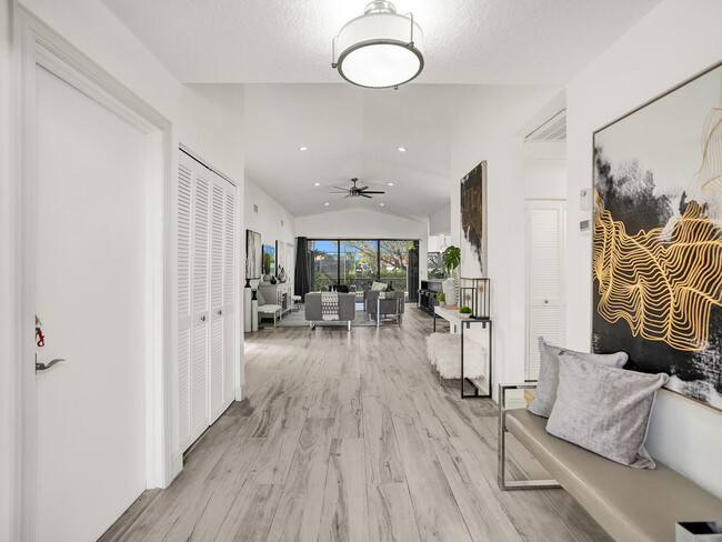 Building Photo - 10698 Crystal Lake Dr