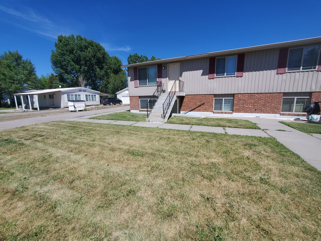 122 N 4th E Unit 3, Rexburg, ID 83440 Apartments Rexburg, ID