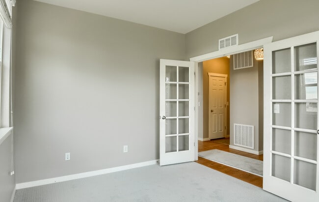 Building Photo - 11554 Yellow Daisy Dr