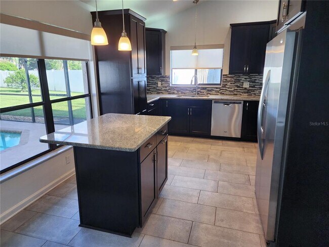 Foto del edificio - 18303 Big Pond Way
