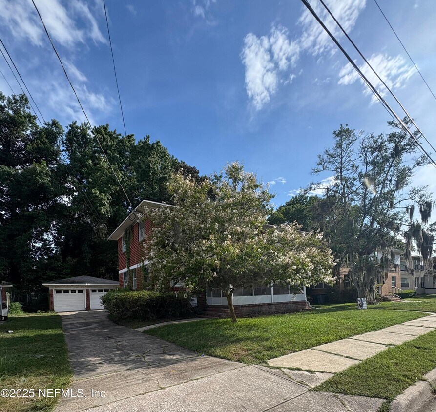 Foto principal - 3150 Belden Cir