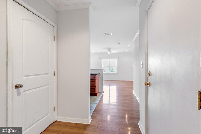 Foto del edificio - 2024 Ridge Ave