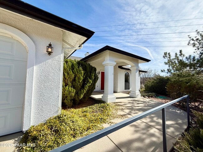 Foto del edificio - 352 Prescott Dr