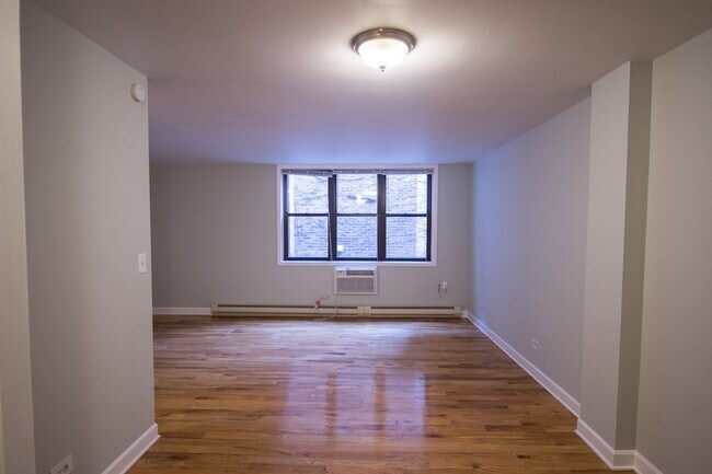 Foto del edificio - 1329 N Dearborn St