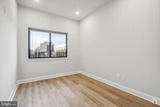 Building Photo - 2157 E Lehigh Ave