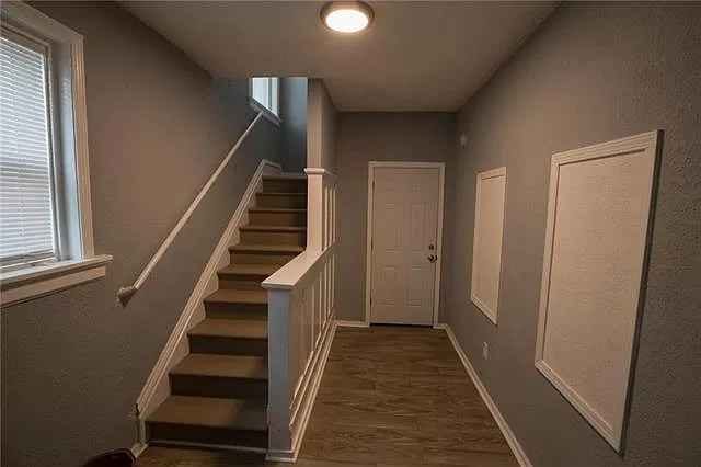 Building Photo - 2119 N 7th St Trfy