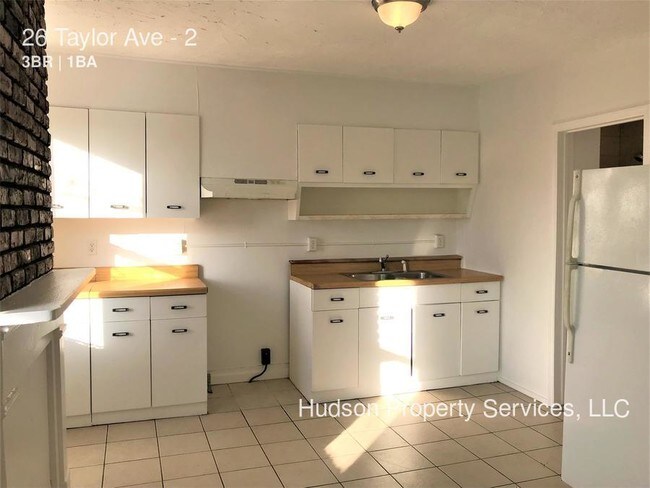Foto del edificio - 26 Taylor Ave