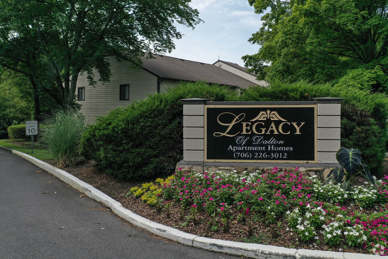Legacy of Dalton Apartments Apartments 2111 Club Dr Dalton, GA