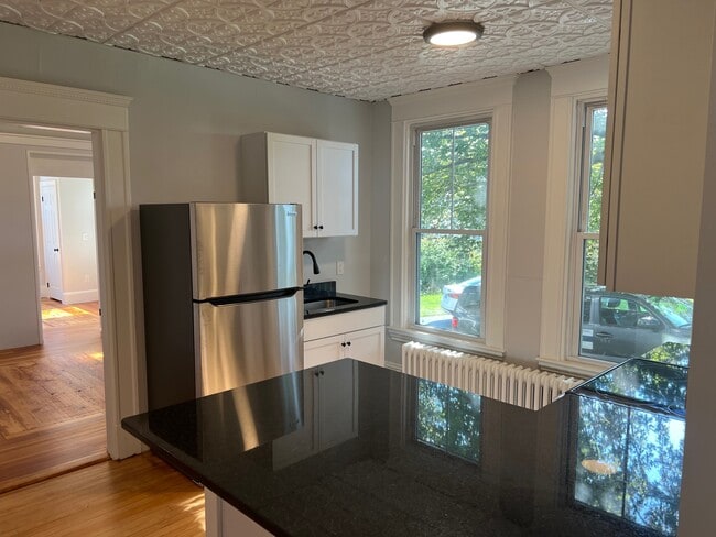 Photo - 34 Birch St Apartment