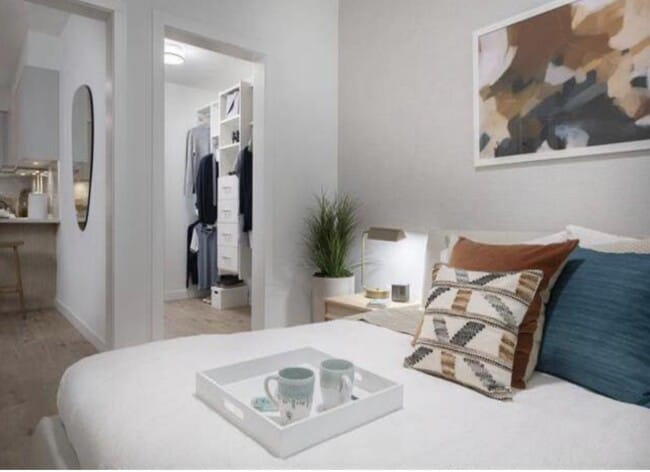 Building Photo - 3182 Gladwin Rd