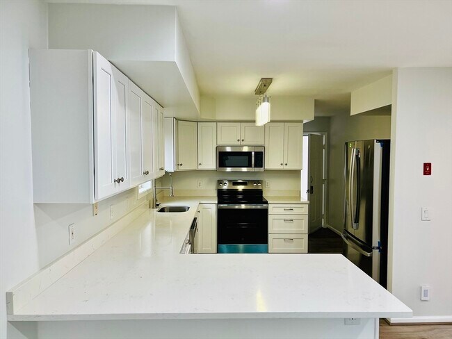 Foto del edificio - 8 Dunning Ave