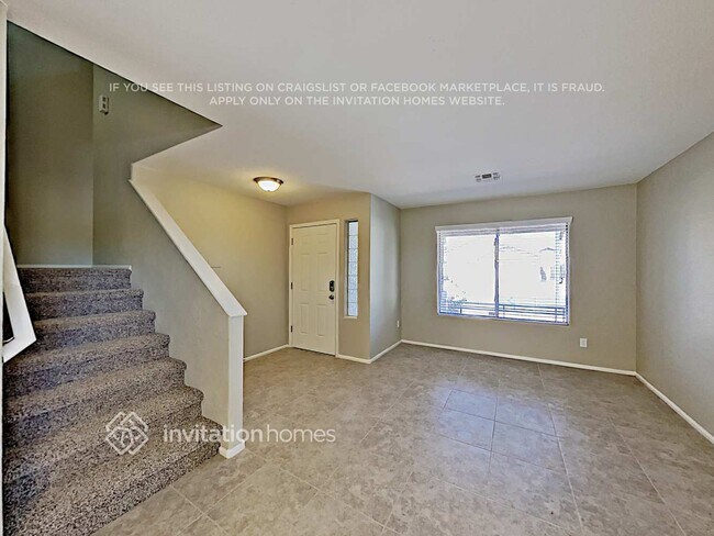 Building Photo - 12513 W Reade Ave
