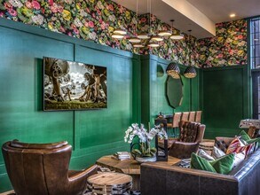 Halstead Salem Station photo'