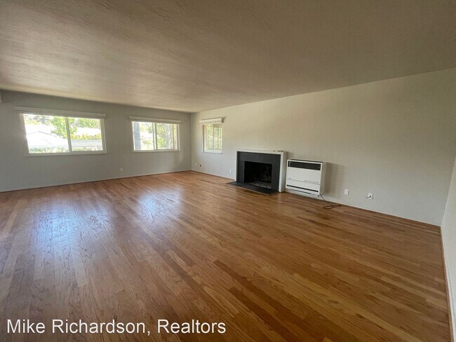 Building Photo - 3 br, 2 bath House - 2831 Miradero Dr #B