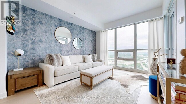 Photo du bâtiment - 2200-2200 Lake Shore Blvd W