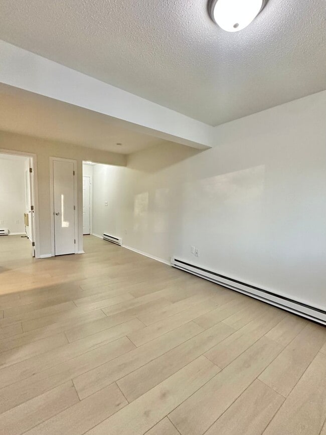 Foto del edificio - 492 East St