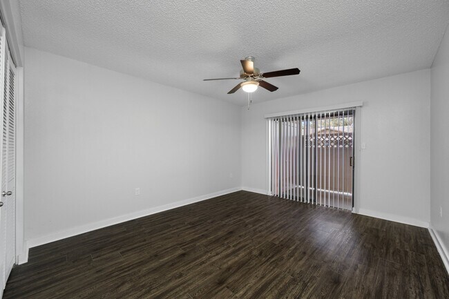 Building Photo - 10723 Buckingham Ct