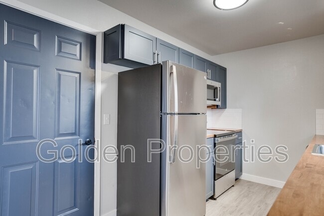 Foto del edificio - 3800 E 2nd Ave