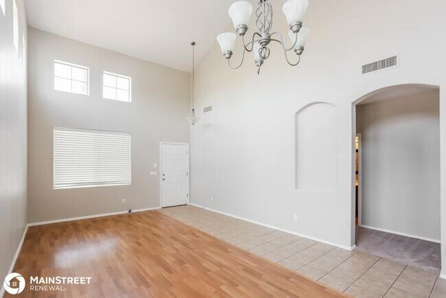 Building Photo - 8750 W Northview Ave, Glendale, AZ 85305