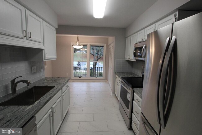 Building Photo - 10644 Sawdust Cir