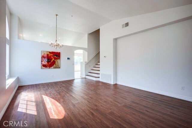 Building Photo - 14141 Tuolumne Ct