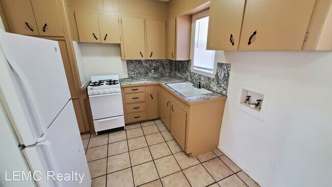 Building Photo - 3 br, 1.5 bath House - 2509 Thorne Unit 1