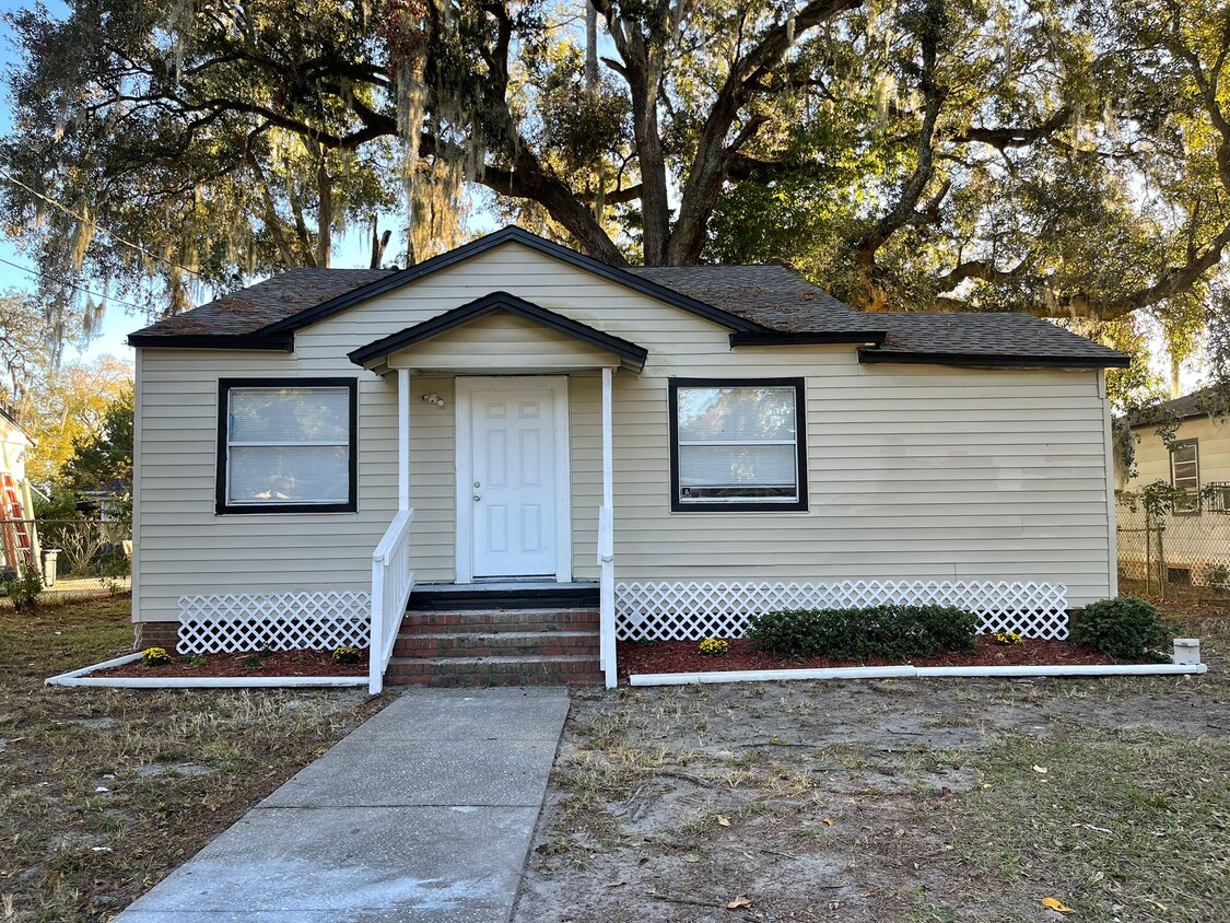 Foto principal - 2524 hiland st