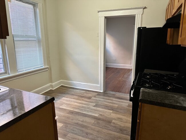 Foto del edificio - 375 Madison Ave