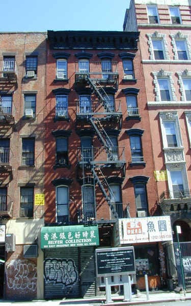 Building Photo - 160 E Broadway