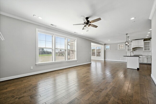 Building Photo - 720 Culmore Dr