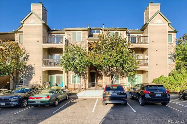 Building Photo - 7415 S Alkire St