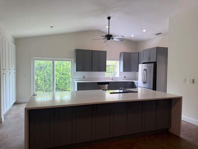Foto del edificio - 20834 Sugarloaf Ln