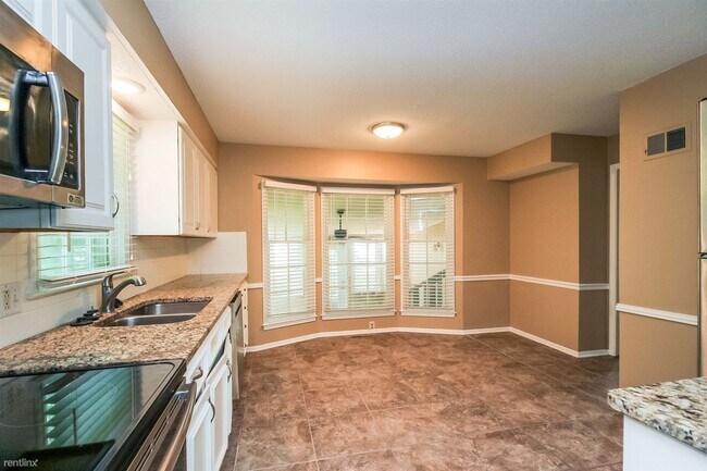Foto del edificio - 4 br, 2.5 bath House - 1420 E Stagecoach Dr