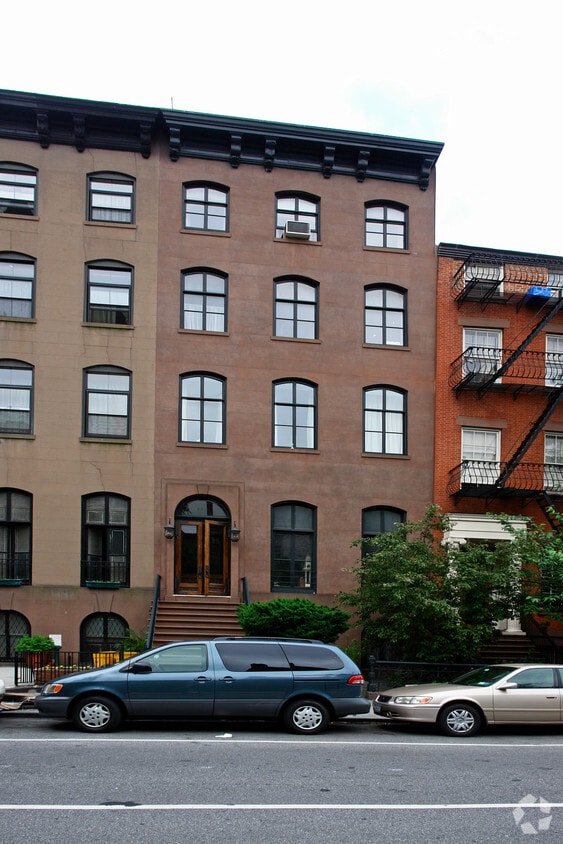 Foto del edificio - 434 W 20th St