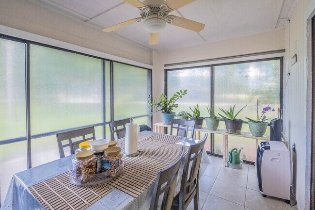 Foto del edificio - 925 Fenton Ln