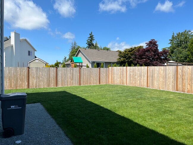 Foto del edificio - 12130 Bay Heights Pl