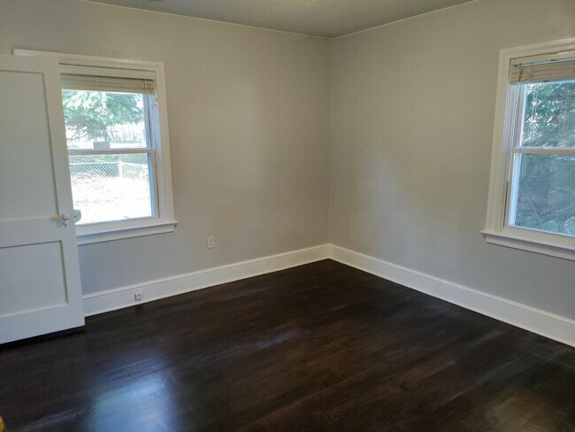 Foto del edificio - 1435 11th St NW