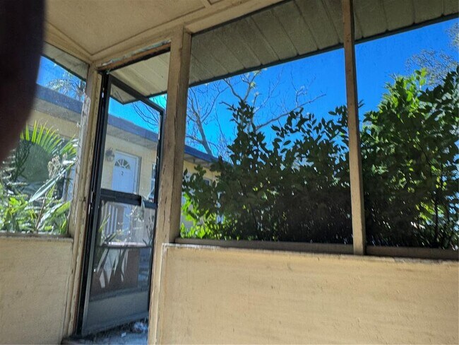 Foto del edificio - 2065 N Betty Ln