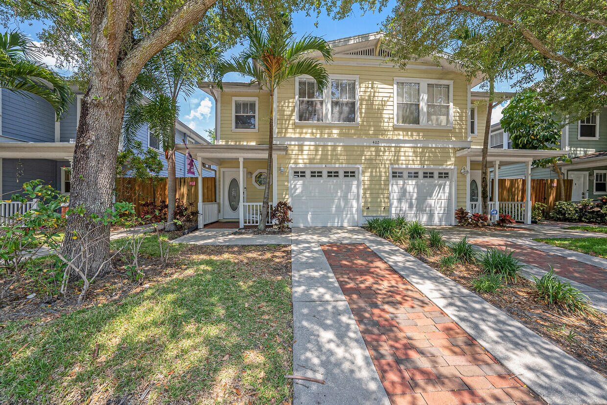 Primary Photo - 402 S Willow Ave