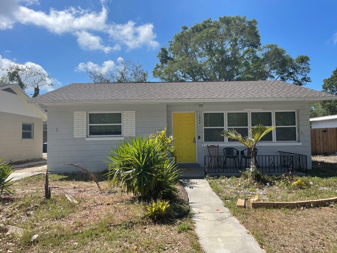 5442 9th Ave N, Saint Petersburg, FL 33710 House Rental in Saint