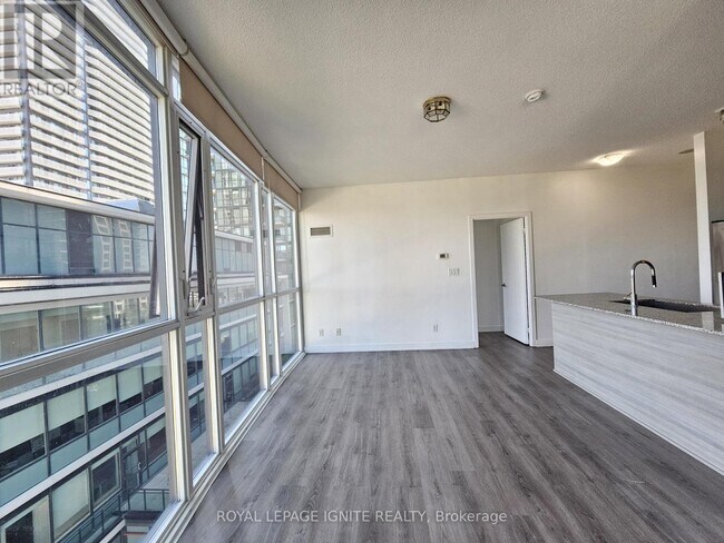 Building Photo - 4099-4099 Brickstone Mews