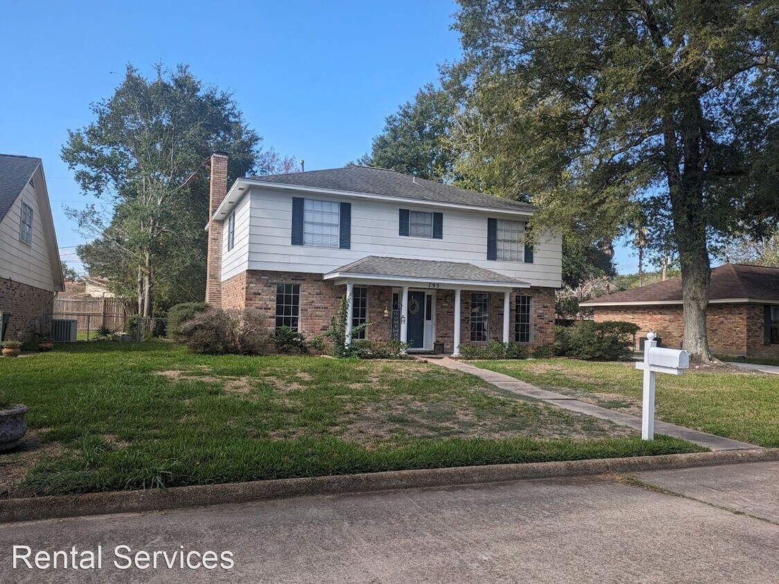 Primary Photo - 4 br, 2.5 bath House - 795 Norwood Dr