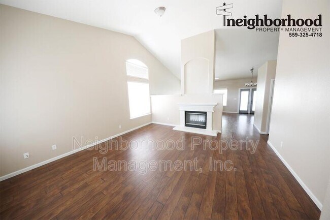 Building Photo - 2790 E Deyoung Dr