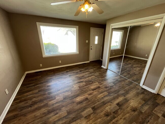 Foto del edificio - 509 Ruddle Ave