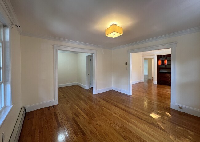 Foto del edificio - 322 Walden St