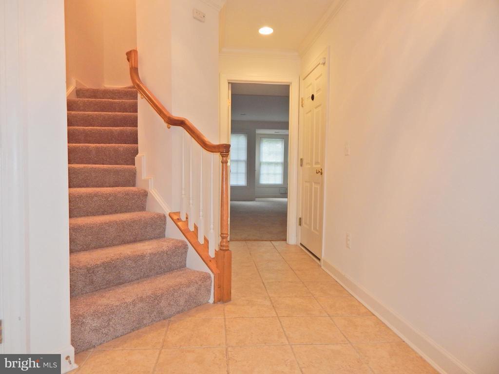 Primary Photo - 1046 Hotchkiss Pl