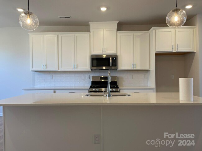 Foto del edificio - 2332 Donnely Hls Ln